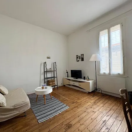 Pelleport - T2 Avec 1 1 Canape Lit 1 Salle De Bain Apartmán