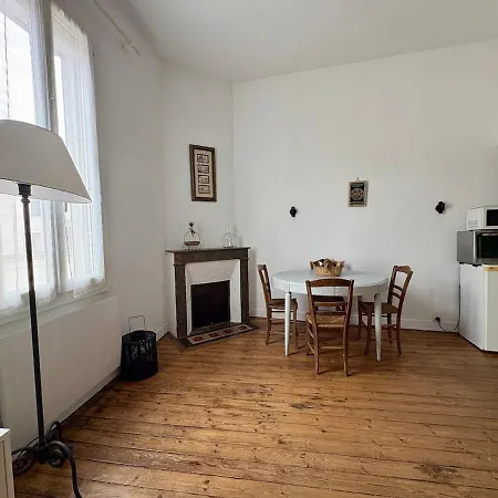 Apartment Pelleport - T2 Avec 1 1 Canape Lit 1 Salle De Bain *