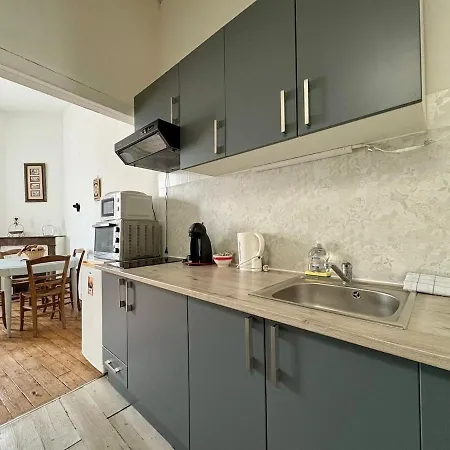 Pelleport - T2 Avec 1 1 Canape Lit 1 Salle De Bain Apartmán Bordeaux